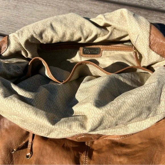 Hayden-Harnett Brown Leather Havana Hobo Spacious Bag Magnetic Closure - Picture 8 of 15